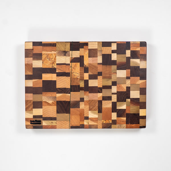 Checkered End Grain Cutting Board with Drip Edge